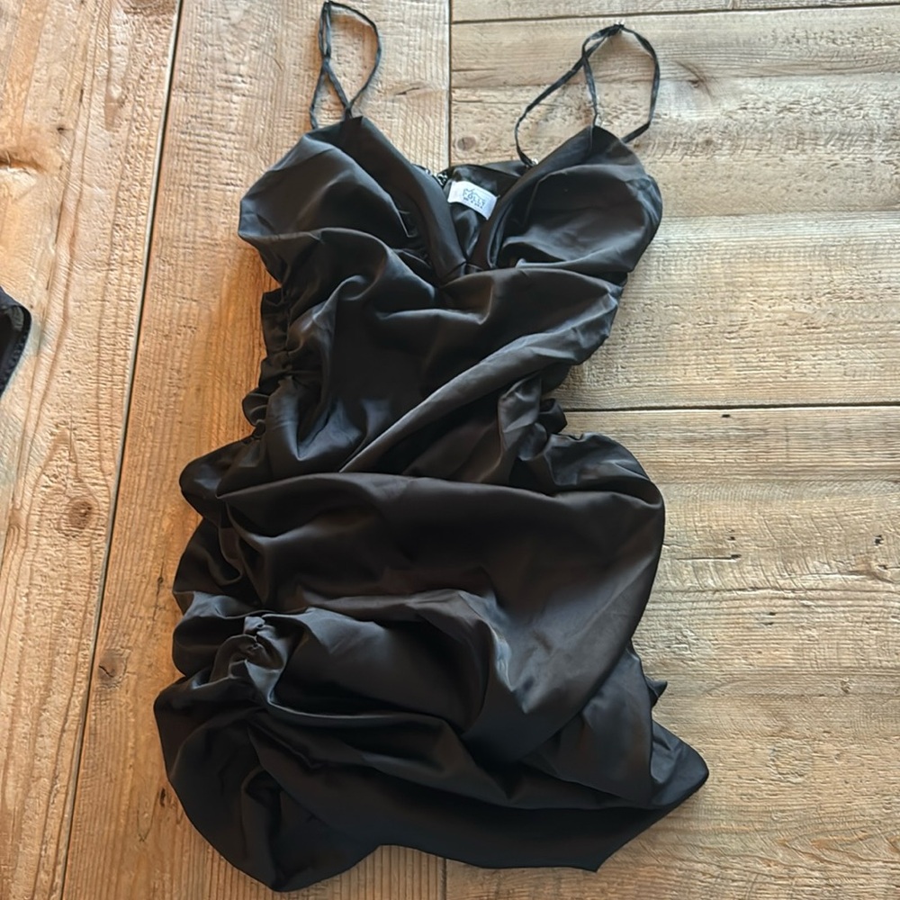 Low cut oh Polly dress silk